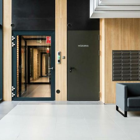 Apartments Zajezdnia Wrzeszcz Gdansk Grudziadzka By Noclegi Renters Екстериор снимка